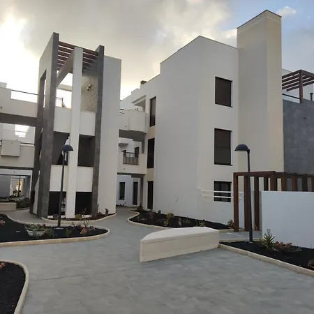 Serene Luxury With Pool - Viento Azul Apartment *