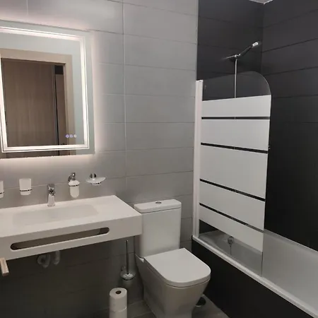Serene Luxury With Pool - Viento Azul Apartment *